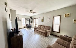 206 Thomas Street, Danbury, IA 51019