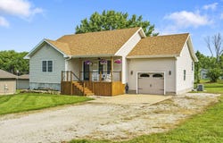 1427 W Missouri Street, Buffalo, MO 65622