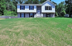 520 BETTY LANE, COLUMBIA, PA 17512
