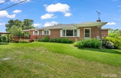 40 Country View Lane, Hendersonville, NC 28792