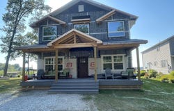 12967 N Eastshore Drive, Syracuse, IN 46567
