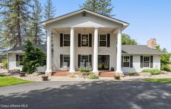 4311 W Center Ln, Spokane, WA 99208
