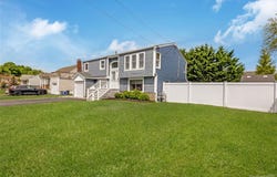 17 Lewis Circle, Babylon, NY 11702