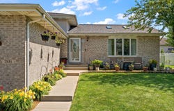 7531 E 106th Avenue, Crown Point, IN 46307