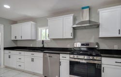 116 E Hadley Street, Aurora, MO 65605
