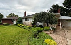 392 Coleridge Street, Levittown, NY 11756