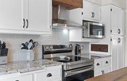 S52w23066 Hunters Holw, Waukesha, WI 53189