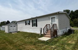 23 Ash Drive, Olmsted Township, OH 44138
