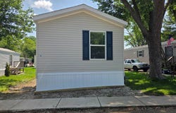 110 White Oak Dr, Morton, IL 61550