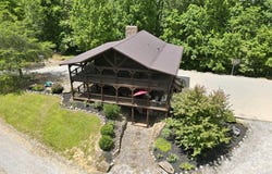 2611 Eckert Road SE, Lancaster, OH 43130