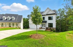 29 Creekview, Cartersville, GA 30120