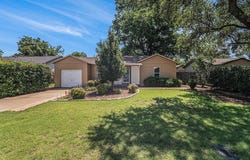 504 Harrison Lane, Hurst, TX 76053