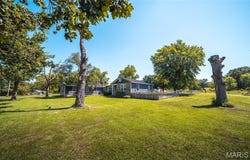 374 N Highway 137, Raymondville, MO 65555