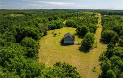 10022 W Devils Den Road, Winslow, AR 72959