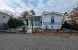 430 Shore Rd, Marmora, NJ 08223