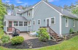 121 Merriam Rd, Grafton, MA 01519