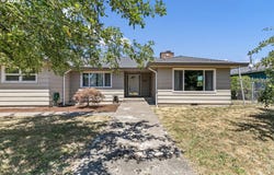 2114 CENTENNIAL BLVD, Springfield, OR 97477