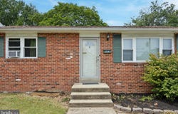 234 S CLINTON AVENUE, MAPLE SHADE, NJ 08052