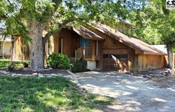 111 E Swensson Ave, Lindsborg, KS 67456