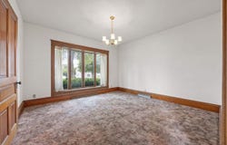 502 5th Ave, Clarence, IA 52216