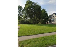 625 S Lake Street, Aurora, IL 60506