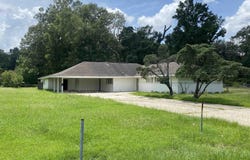 1771 N Woodcrest Ave, Denham Springs, LA 70726
