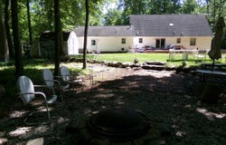 2341 E Cherrywood Drive, Midland, MI 48640