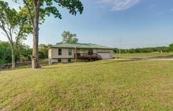 2121 E 505th Road, Halfway, MO 65663