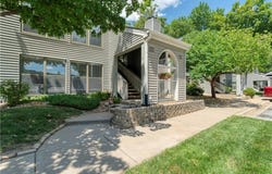 8858 W 106th Terrace, Overland Park, KS 66212