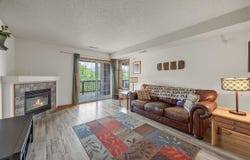 534 West Side Dr, IowaCity, IA 52246