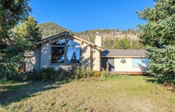 170 Loop Lane, West Yellowstone, MT 59758