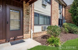 325 Cricket Lane, Woodbridge Proper, NJ 07095