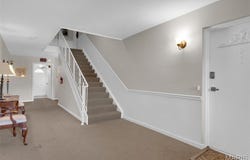 4347 Chateau De Ville Drive, St Louis, MO 63129