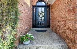 4912 Hunters Point Cir, Louisville, KY 40216