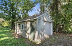 1677 W Lakewood Boulevard, Holland, MI 49424