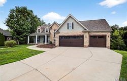 115 Place De Yeager, Lake St Louis, MO 63367