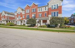 203 W Hyde Street, Arlington Heights, IL 60005