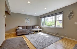50 Patricia Pl, Clifton City, NJ 07012-1834
