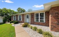 3511 Hidden Stone Court, St Louis, MO 63129