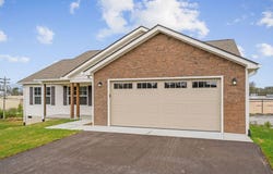 172 Sky View Meadow Drive, CROSSVILLE, TN 38555