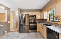 4816 W 141st Street, Savage, MN 55378