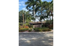 10331 Holly Ct, Pembroke Pines, FL 33026