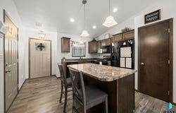 2424 E Meadowside Pl, Sioux Falls, SD 57108