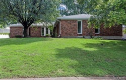 342 Clayton Trails Drive, Ellisville, MO 63011