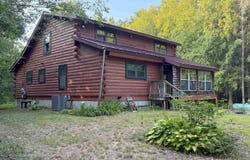 22 Greenwood Road, Weare, NH 03281