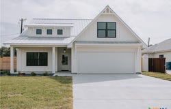 2717 Lakeview Drive, Rockport, TX 78382