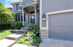 3713 W 155th Street, Overland Park, KS 66224