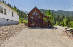 304 W Montana St, Mullan, ID 83846