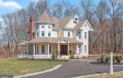 925 PARK AVENUE, NEWTOWN, PA 18940