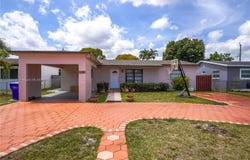 1820 N 27th Ave, Hollywood, FL 33020